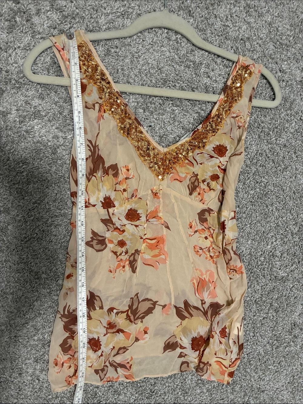 Y2K Banana Republic Floral Sequin V-Neck Sequin Trim Silk Tank Top - Picture 6 of 9